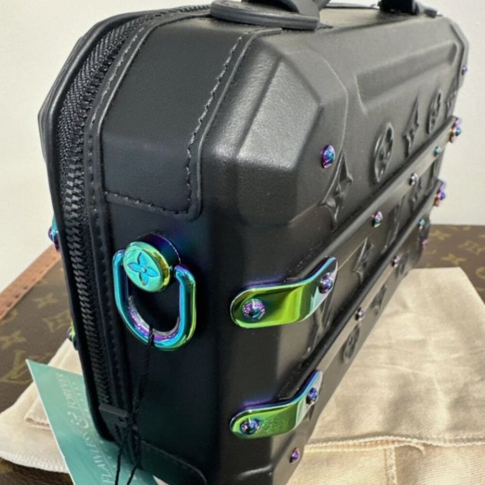 RARE! NEW- Louis Vuitton M21935 Black Calfskin Future Trunk Iridescent Hardware - Picture 6 of 8